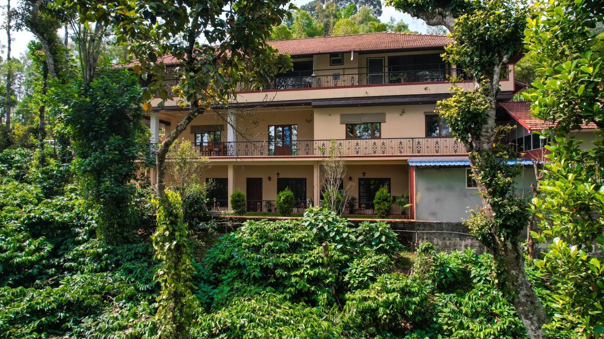 Kingmaker'S Plantation With River Stream 马迪凯里 外观 照片
